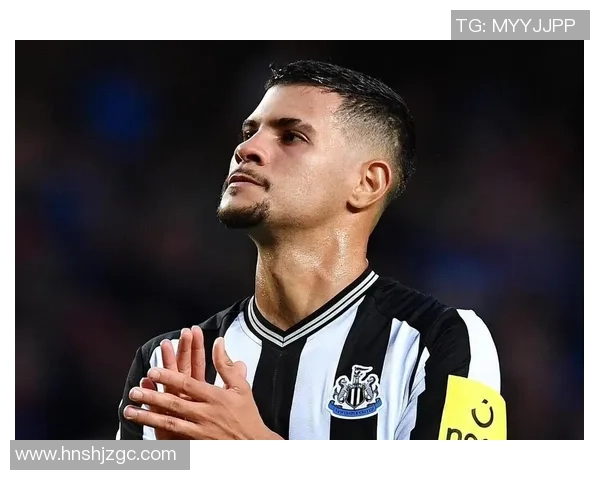 全球十大足球俱乐部顶级球星照片展现各大豪门球员风采